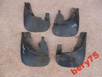 HYUNDAI TUCSON 06R MUDGUARD MUDGUARDS SET  