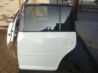 Двері ліва задня повний vw touran фото №1