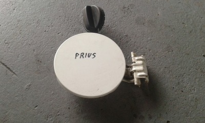 Toyota prius iii 09- крышка заливной топлива белый фото №1