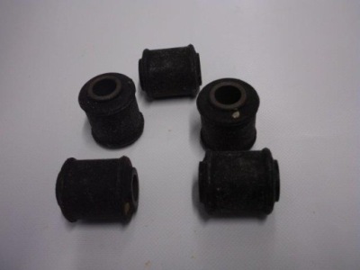 Сайлентблок амортизатора a0008901401 mercedes фото №1