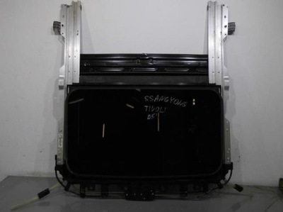 Люк ssangyong tivoli фото №1