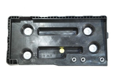 Vw passat b8 основа акумулятор 3q0804869 фото №1