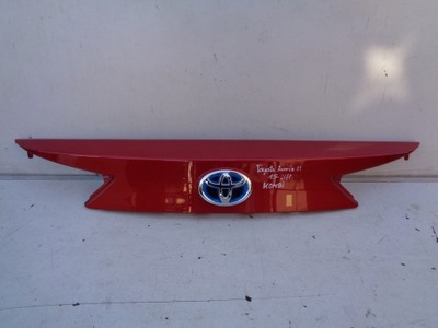 Накладка крышки задний toyota auris ii 15- lift kombi фото №1