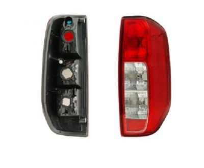 Лампа задня права nissan navara 2004- фото №1