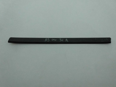 Молдинг поріг 8p3853492a audi a3 8p 3 двері права фото №1