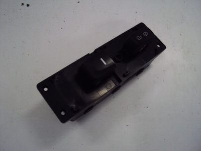 Панель скло правий перед hyundai veloster 12- фото №1