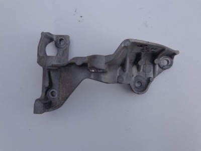 Кронштейн кронштейн renault nissan 147177968r фото №1