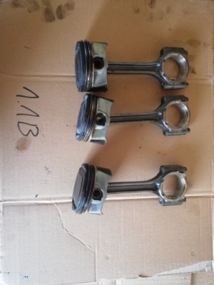 Ford fiesta mk8 поршень с kobowodem 1.1 бензин фото №1