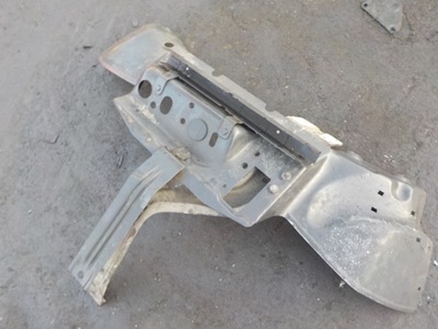 Scania r кронштейн подкрылок фото №1