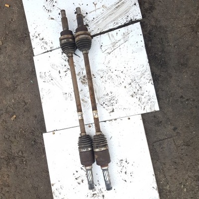 Привідний вал задня ford kuga mk2 4x4 2.0 фото №1