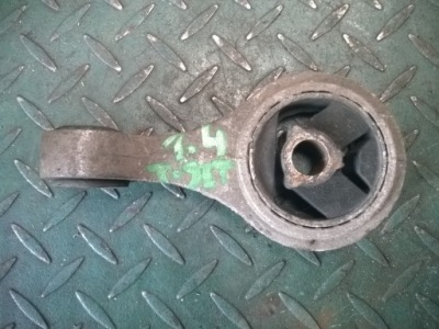 Bravo ii кронштейн подушка коробки передач 1.4 t-jet фото №1