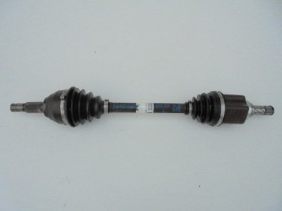 Juke рестайлинг  f15 приводной вал левая короткий 2019 год 1.5 dci 1.6 dci фото №1