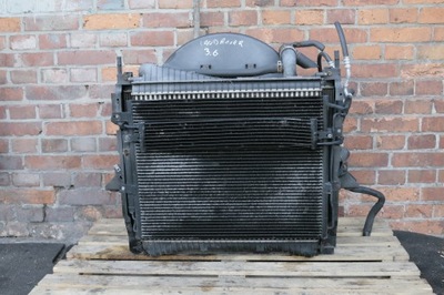 Радиатор land rover discovery iv 3.0 d 3.6 фото №1