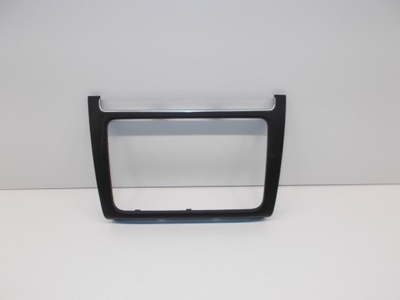 Рамка радіо volkswagen оригінальний номер 6r0858069 фото №1