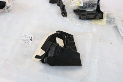 W117 прокладка двері злив праве задній фото №1