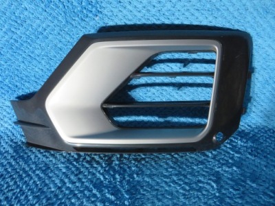 Audi q2 81a рамка решітка протитуманної фари ліва фото №1