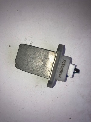 Nissan резистор резистор вентилятор jeż 70t038f04 фото №1