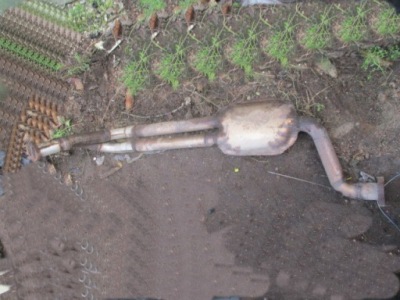 Mercedes w115 гасник середній вихлоп бензин фото №1