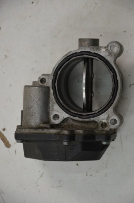 Vw crafter 2,5tdi дросельна заслінка 076128063a фото №1