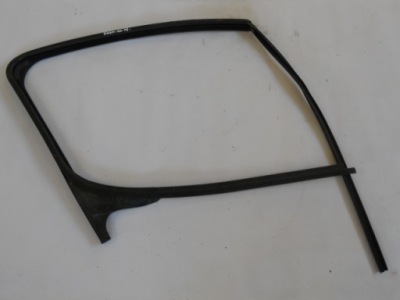 Partner berlingo iii 3 прокладка скло права перед фото №1