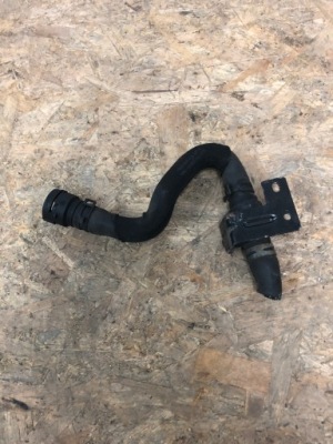 A4 b8 a5 труба пабтрубок  шланг воды 8k0819371a фото №1