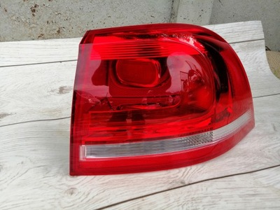Vw touareg 7p6 лампа правая задняя задняя фото №1
