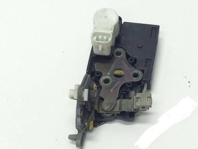 Cadillac escalade gmc yukon 00-06r замок двері задня фото №1