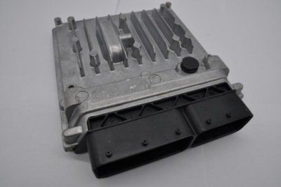 Блок управления двигателя mercedes-benz оригинальный номер a6519009302 фото №1