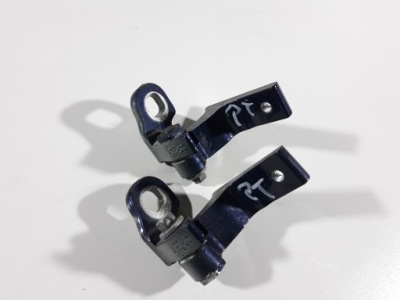 Volvo v40 12- петля двері правий задня 498-46 фото №1