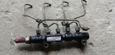 Mazda 2 07-14 1.4 citd молдинг впрыскная 9654592680 фото №1