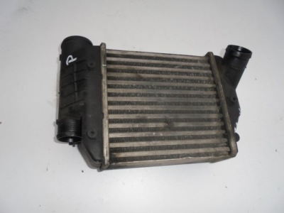 Интеркулер правый audi a6 c6 3.0 tdi фото №1