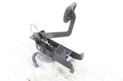 Педаль зчеплення 3,0 nissan atleon 99- фото №1