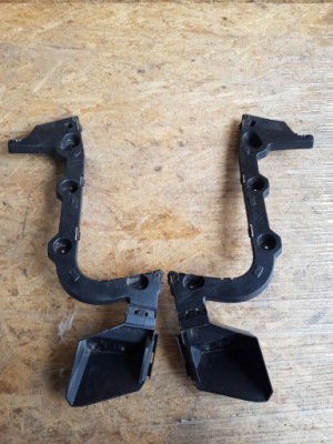 Focus mk3 kombi направляющая бампера задний фото №1