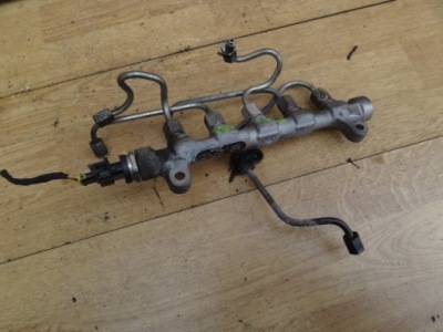 Hyundai i30 ii 2015 1,6 crdi молдинг упорскування org фото №1