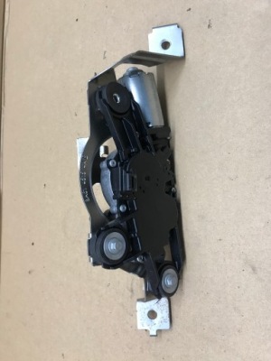 Ford fiesta mk7 08-13 моторчик дворники крышки задняя фото №1