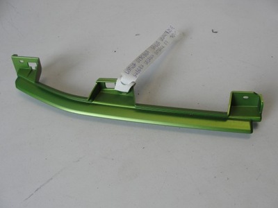 Молдинг решітка радіатора права subaru legancy outback фото №1