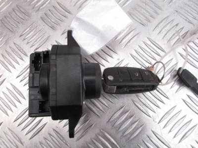 Замок запалювання ключ audi a6 c6 3.0 tdi 06r фото №1