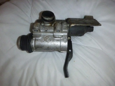 Клапан egr коллектор renault clio ii 8200253725 фото №1