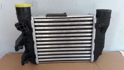 Новий інтеркулер audi a4 b6 b7 1.8t 8e0145805d фото №1