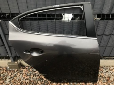 Mazda 3 bjs7 правое  дверь задняя задние задняя 2013- фото №1
