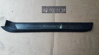 BRIDA DE UMBRAL IZQUIERDA MERCEDES E 207 W207 2076800135  