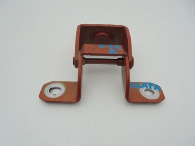 Micra k14 петля крышки багажника правый kod ebf фото №1