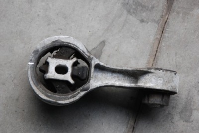 Vivaro trafic ii 2,0 dci кронштейн подушка коробки фото №1