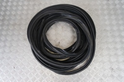 Volvo v90 прокладка двері ліва задня фото №1