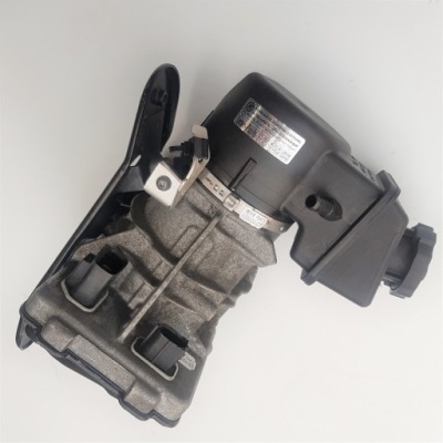 Насос усилителя mercedes ml w164 a1644601780 фото №1