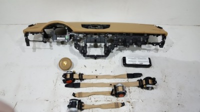 Porsche macan приборная панель консоль подушка безопасности подушки безопасности ремни оригинал демонтаж фото №1