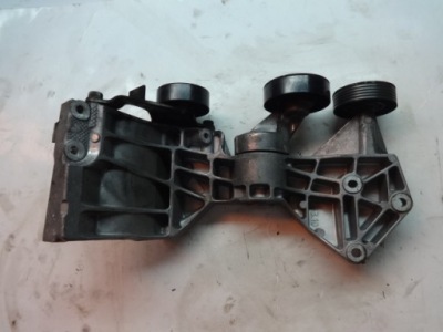 Mercedes b klasa w245 2.0 cdi кронштейн генератора фото №1