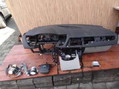 Citroen c5 iii 2010 air bag панель приладів подушки безпеки ремені eu фото №1