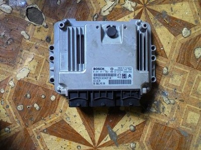 Peugeot citroen бортовой компьютер 0281011561 фото №1