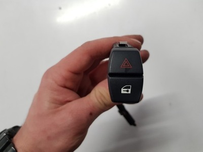 Bmw 5 f10 f11 кнопка света аварийных 9161896 фото №1